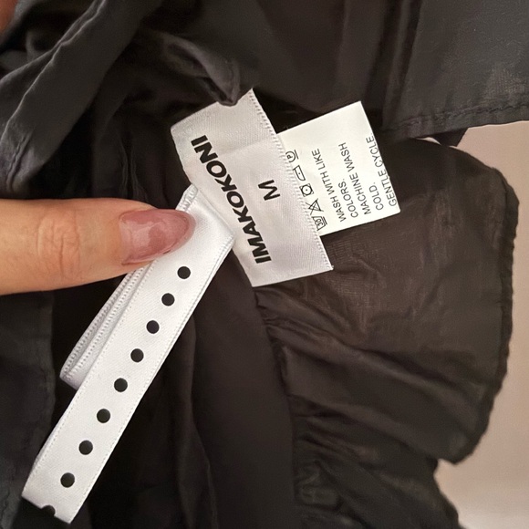 IMAKOKONI RUFFLE SMOCK TOP 〰️ - Picture 6 of 9